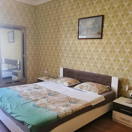 Romana Apartment *